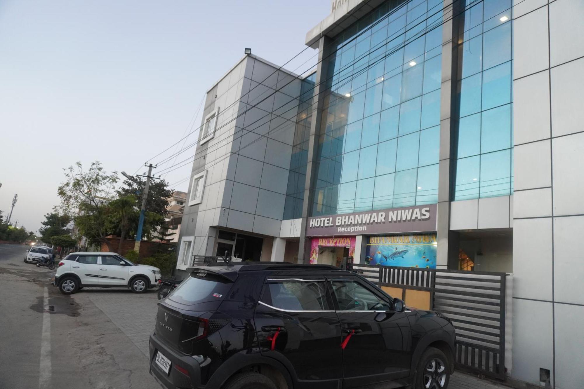 班瓦尔尼瓦斯酒店 斋浦尔 外观 照片